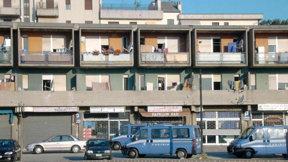 Proprietari del palazzone: «Ridateci la nostra casa»