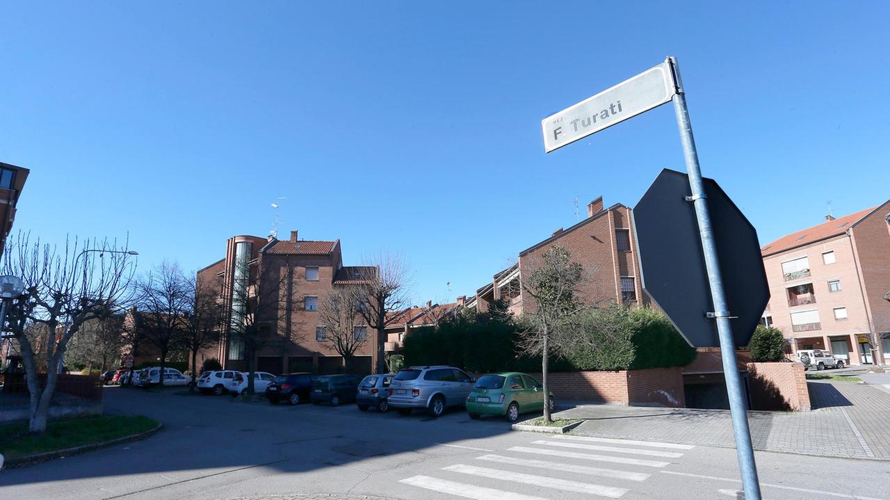 Modena, ragazzo rapinato del telefonino