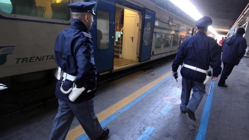 Ex legionario senza fissa dimora assale passanti per una sigaretta