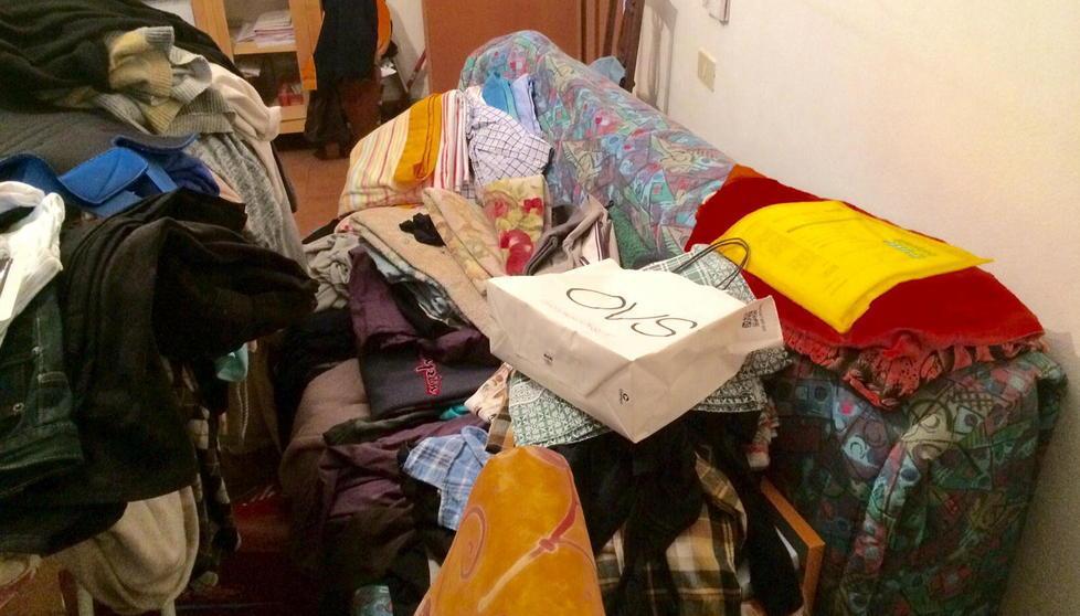 Ladri devastano una casa e portano via soldi e oro 