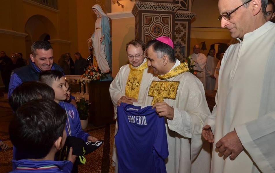 Il vescovo tra i giovani di Zocca 