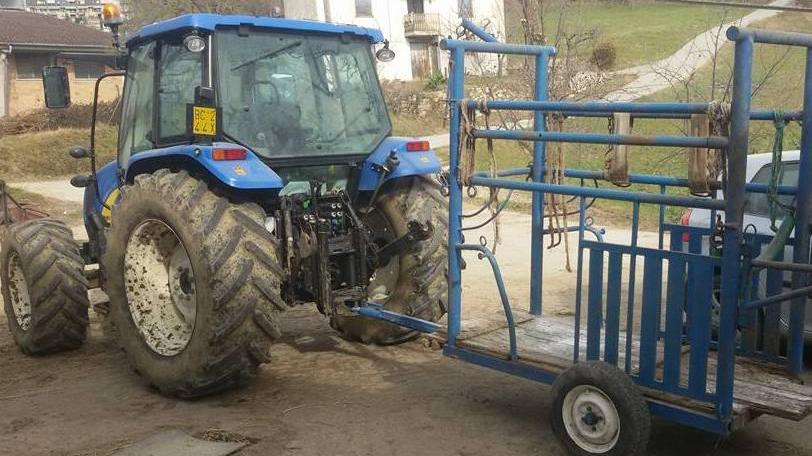 Torna la banda che se ne va in trattore