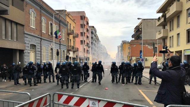 Arriva Matteo Salvini, la polizia blinda la zona di Sant'Avendrace