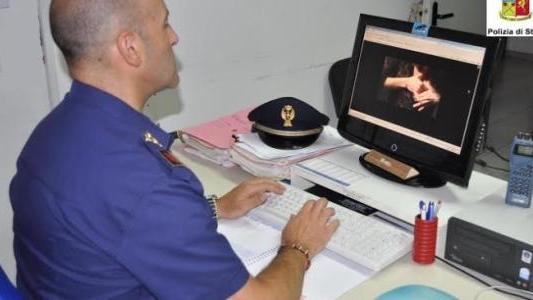 La polizia indaga sul virus