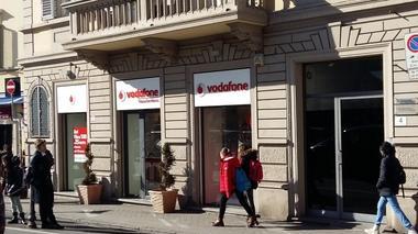 Il negozio Vodafone di piazza San Marco