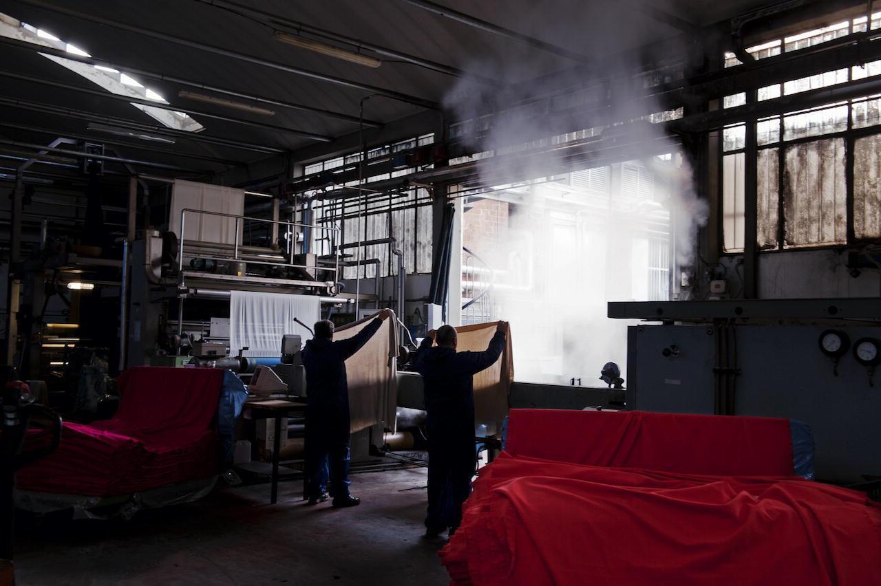 Il lavoro in una tinroria pratese 