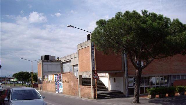 L’edificio della Casa culturale dove si trova anche il Sombrero