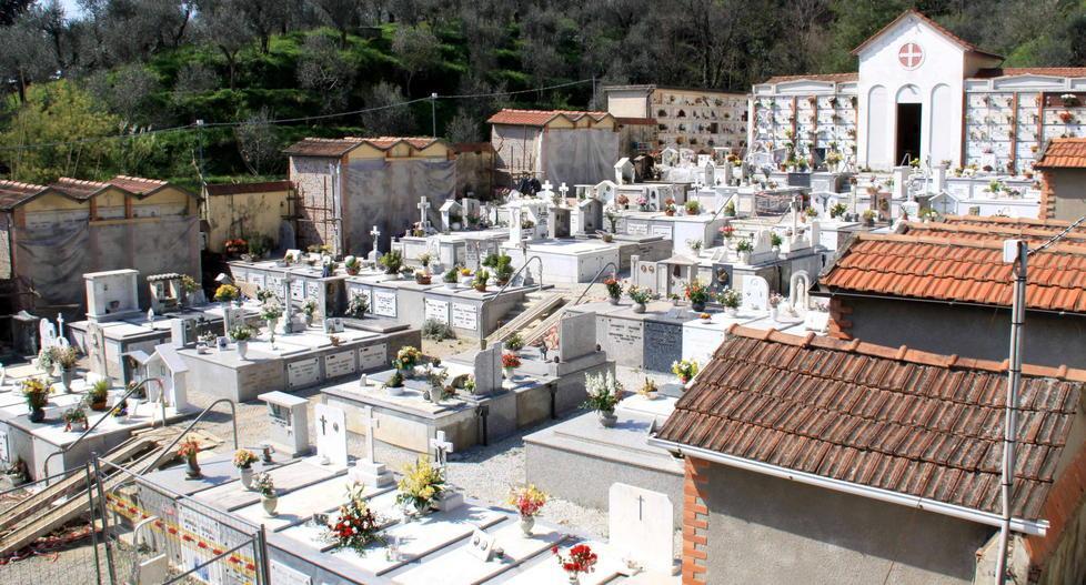 Il Tar frena sugli aumenti delle concessioni cimiteriali 