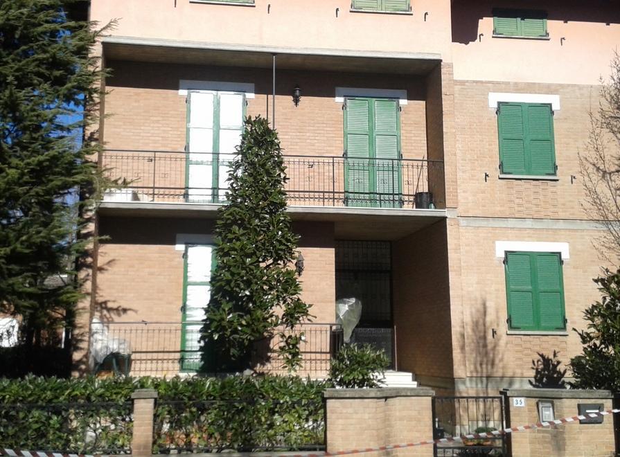 Incendio in palazzina: due alloggi inagibili 