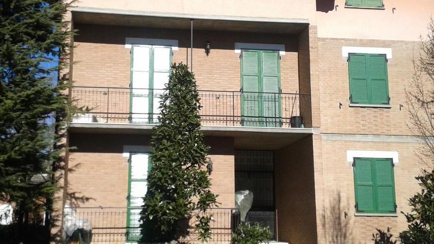 Incendio in palazzina: due alloggi inagibili