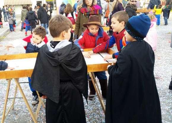 Una festa in piazza coi giochi di una volta