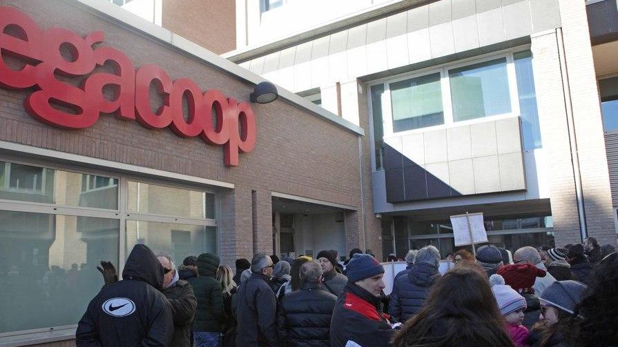 «La Legacoop ci ha usati: solo promesse»