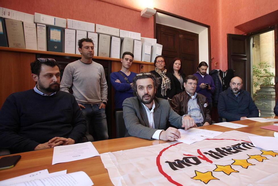 I sindaci del Pd puntano sulle unioni per evitare le fusioni