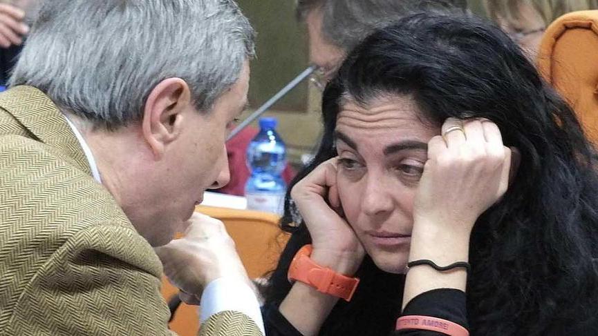 Il sindaco al consiglio «Uno sfregio alla città»