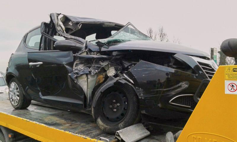 Schianto in autostrada, stagione finita per un giocatore del Carpi 