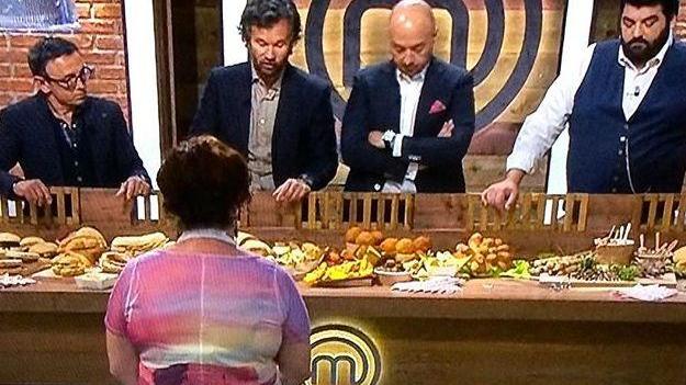 Appennino, a Masterchef maltrattano il borlengo e il web insorge