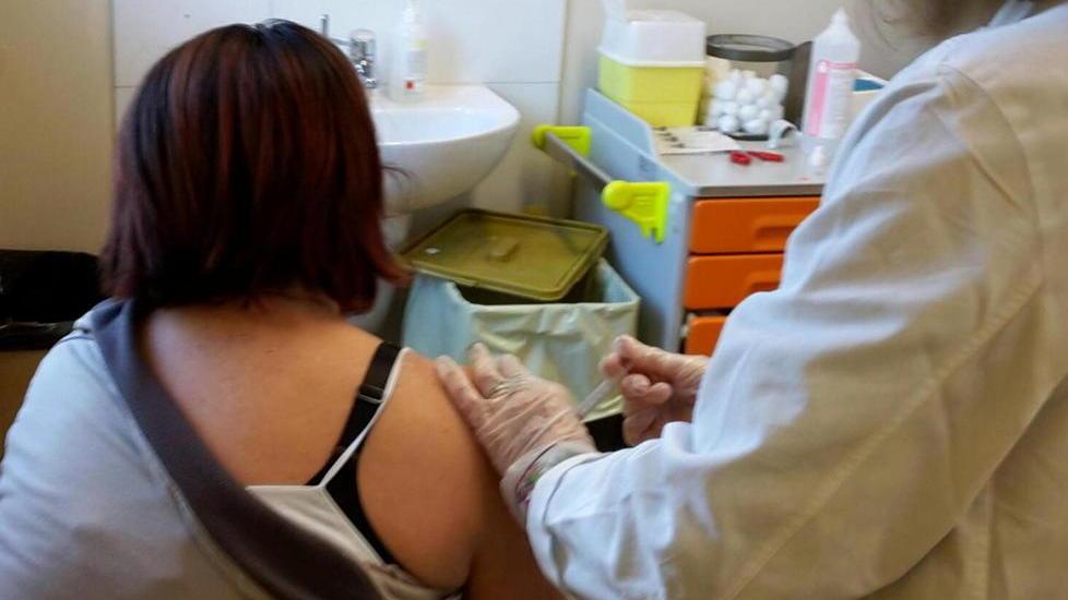«Io, rimpallata dal medico al call center»