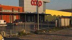 «Aggredita in centro mentre andavo a scuola»