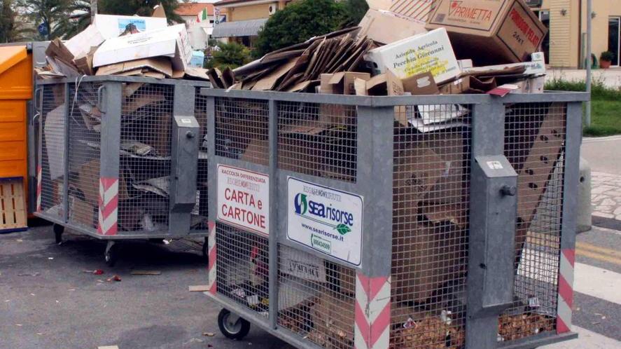 È bufera contro l’impianto dei rifiuti