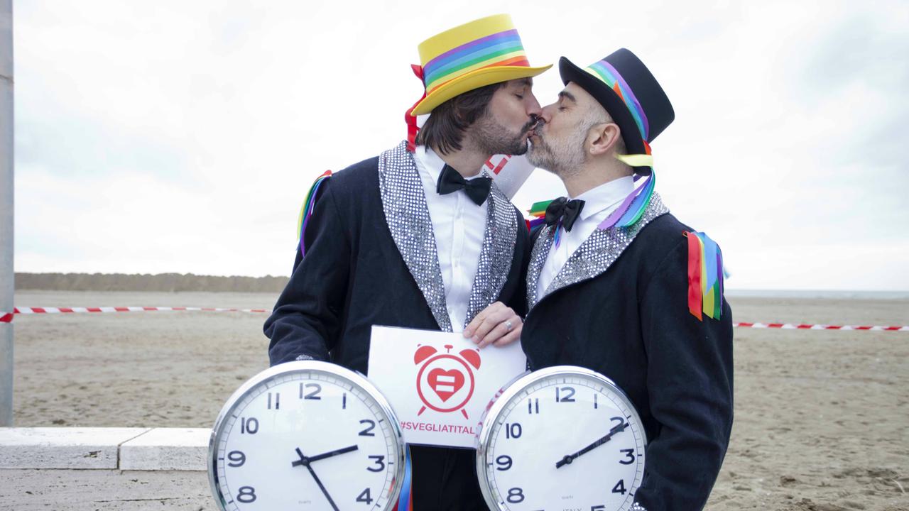 Il bacio tra Christophe Betmalle e Andrea Masini