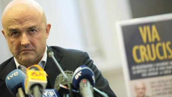 Gianluigi Nuzzi a Prato per paelare del suo libro "Via Crucis"