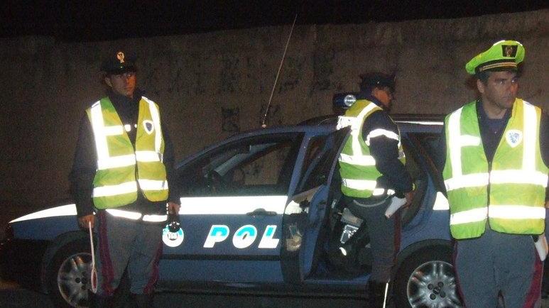 Inseguito e bloccato in corso Vico
