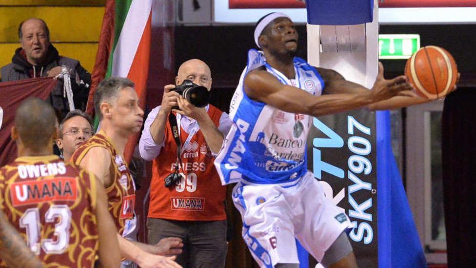Fotofinish a Venezia, il sorriso è quello del Banco di Sardegna