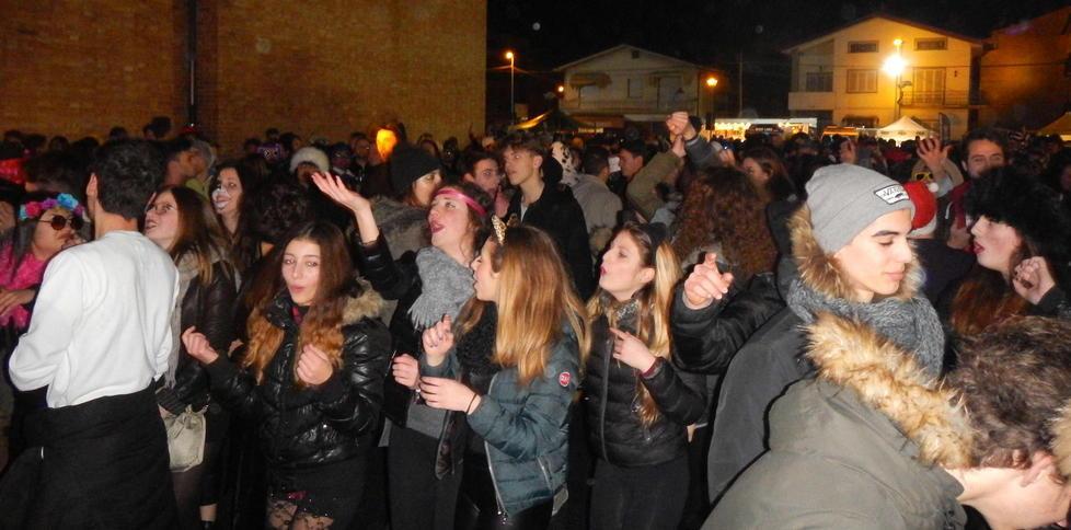 Don Antonio, crociata anti-rione 