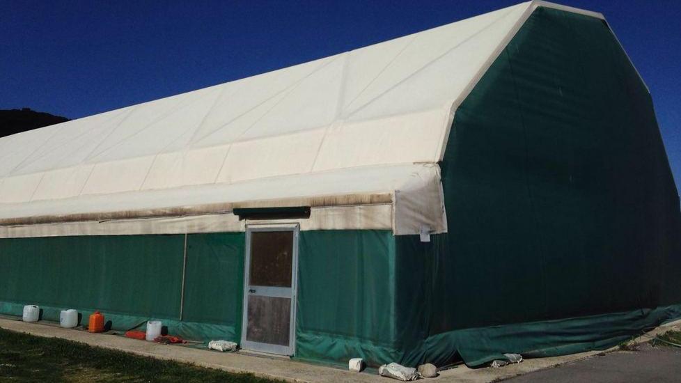 La tensostruttura è da riparare