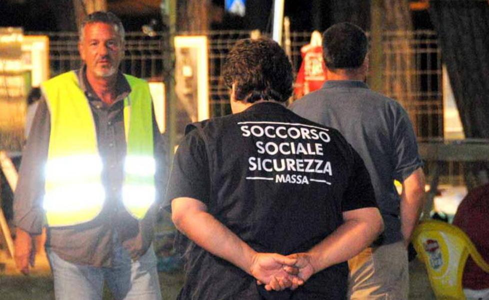 Massa, ronde armate di spray contro chi ruba nelle case 