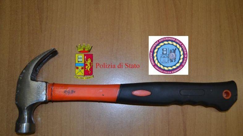Reggio Emilia, martellate per un credito in piazzale Europa: condannato a sei anni