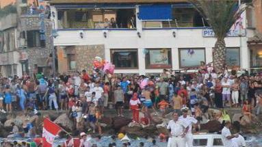 Guzzi storici del Palio verso la pensione