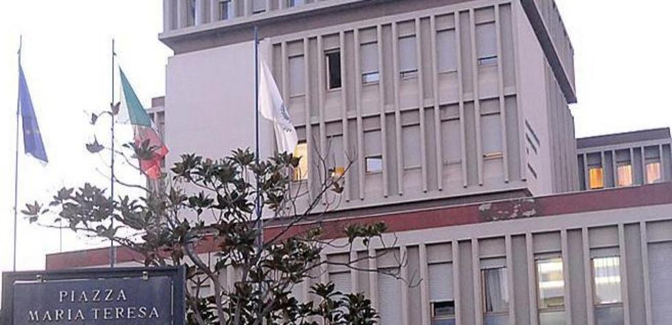 Il personale è in fuga, trasferimenti in Regione 
