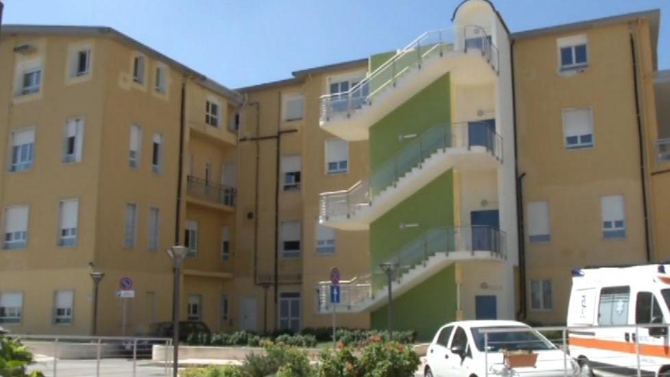 Ospedale, sindaco e vice in sciopero della fame
