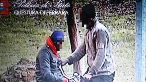 Offesa, aggredita e inseguita dagli spacciatori in zona Gad