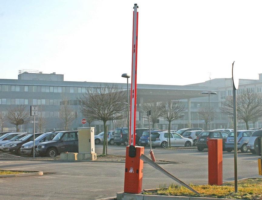 Caro ospedale, quanto costa la sosta al cittadino-Pantalone 