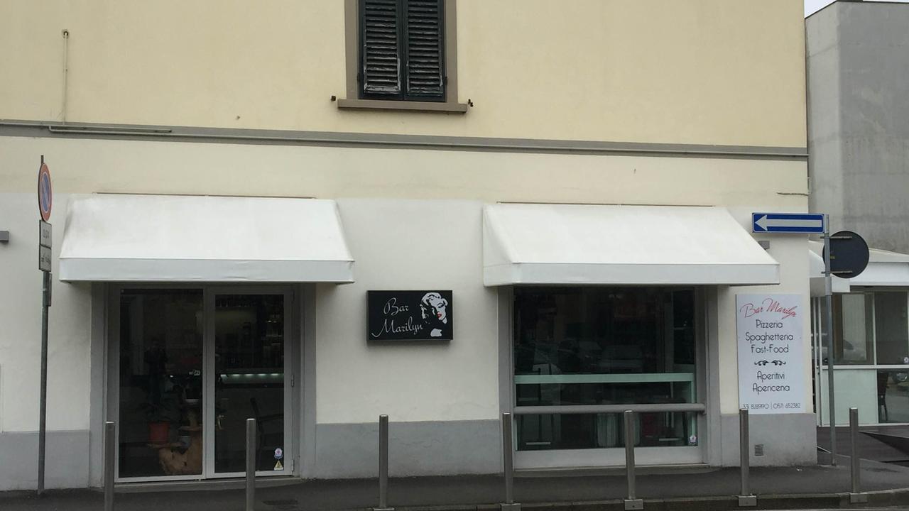 Ladri spaccano le telecamere e si feriscono