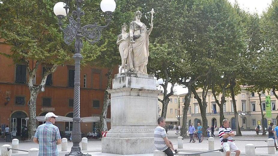 A marzo i lavori alla statua di Maria Luisa