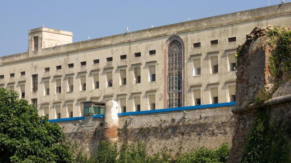 Detenuto non rientra in carcere e fugge