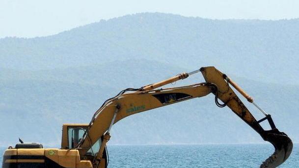 Multa per i lavori: «La colpa è dei fiumi»
