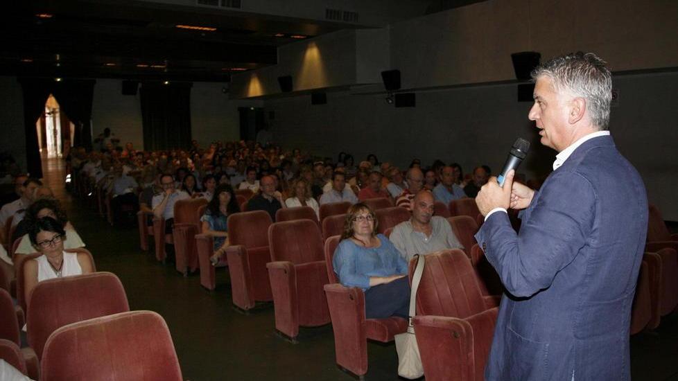Uffici comunali a pagamento per sveltire le pratiche edilizie