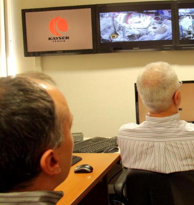 La “tv degli astronauti” della Kayser collega in diretta gli studenti con lo spazio