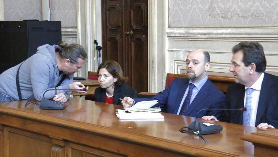 «Avanti con il concordato per difenderci dai creditori»