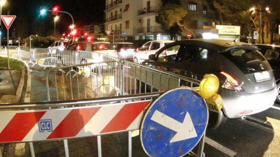 Via le transenne dal viale Boccaccio: partono i lavori