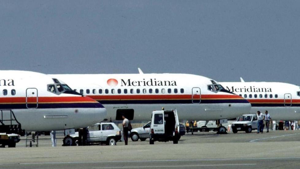 Meridiana taglia 530 assistenti di volo più 150 tra piloti e impiegati