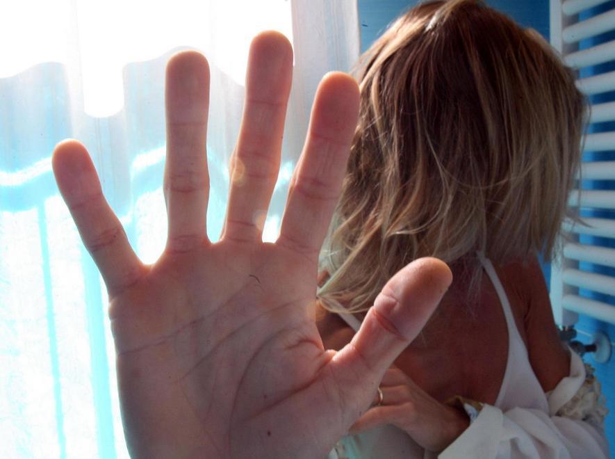 Sesso con la minorenne, la testimonianza di una parente