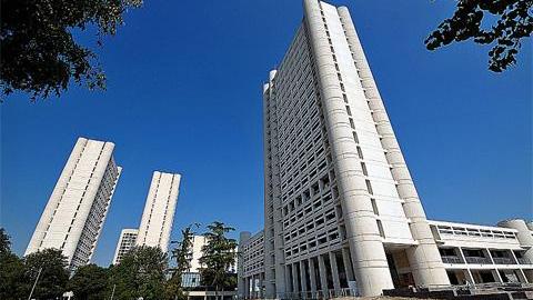 Falso cieco per farsi assumere dalla Regione Emilia Romagna