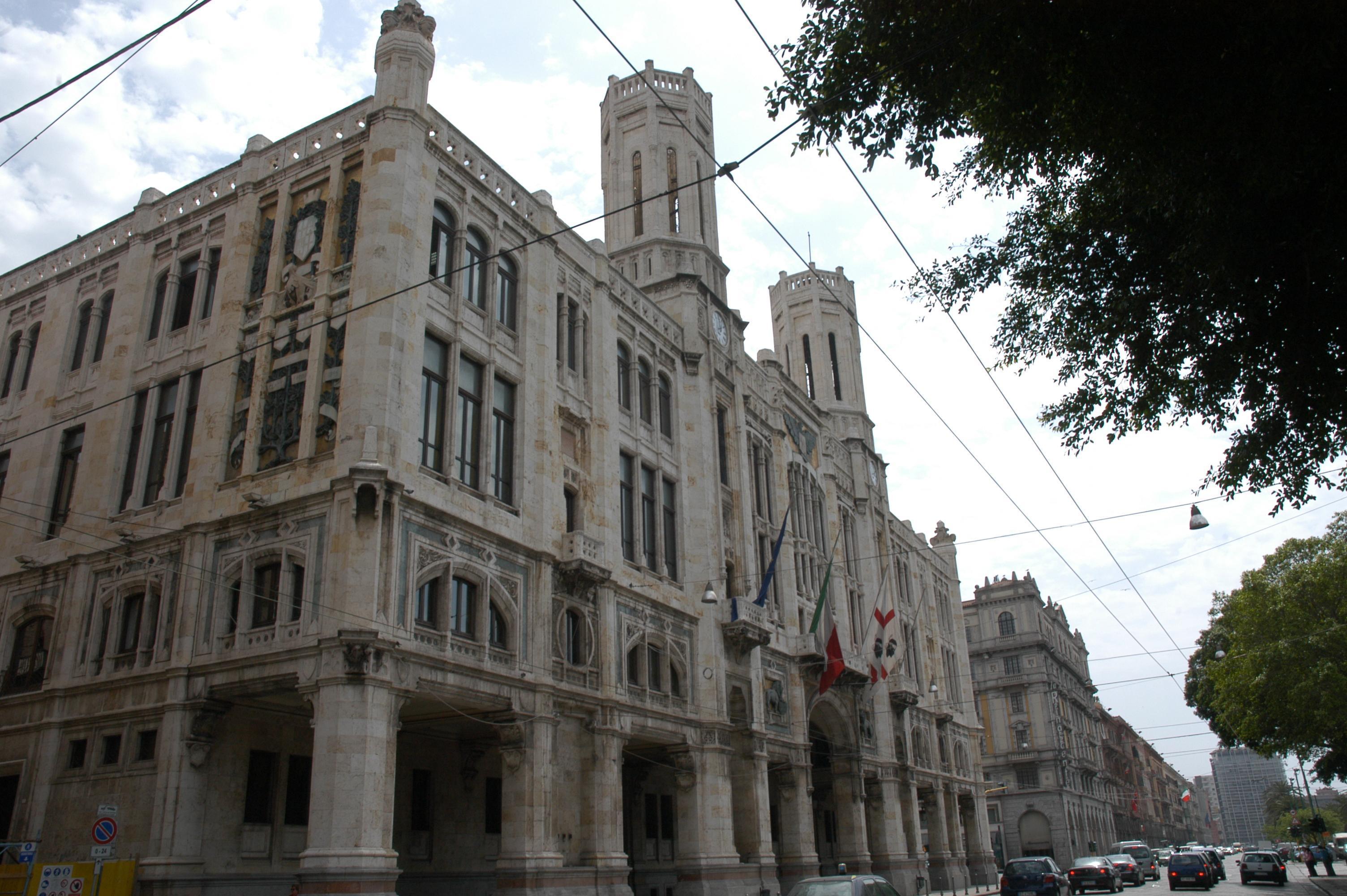 Cagliari, luci spente in Municipio: è la giornata del risparmio energetico