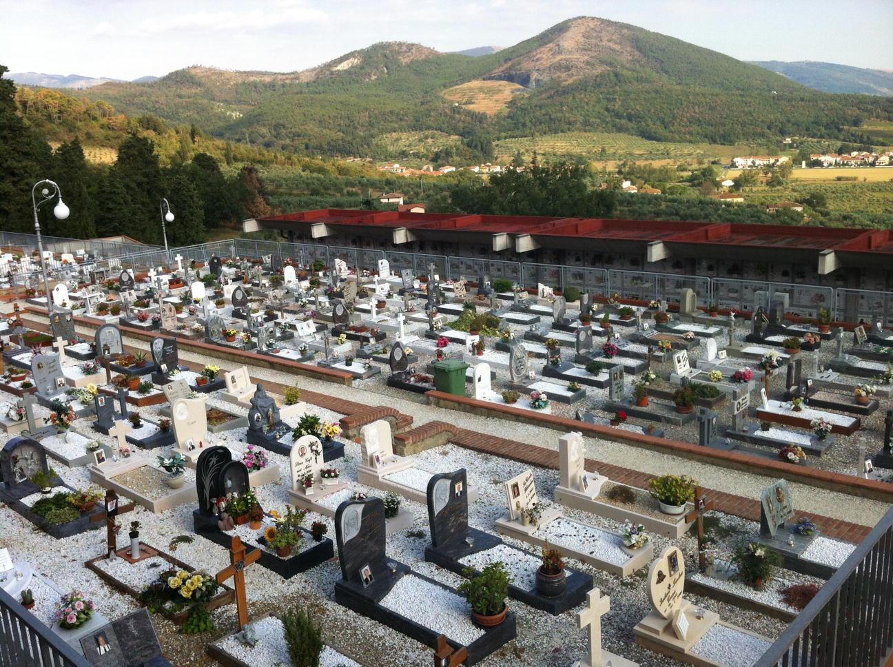 Il cimitero della Rocca di Montemurlo