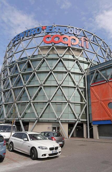 Coop filma ladri e scippatori 